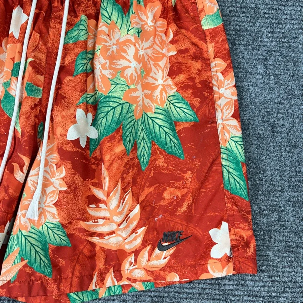 Nike Sportswear Swim‎ Shorts Men M Floral Resort Vacation Beach Streetwear